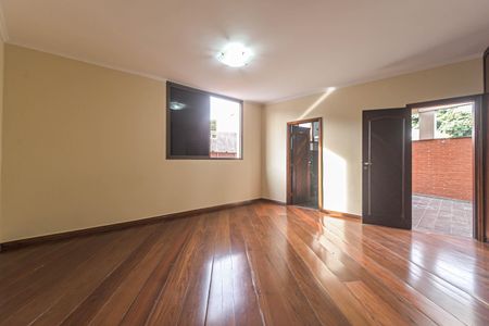 Casa para alugar com 300m², 3 quartos e 5 vagasSuíte 3