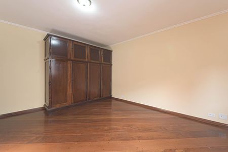 Casa para alugar com 300m², 3 quartos e 5 vagasSuíte 2