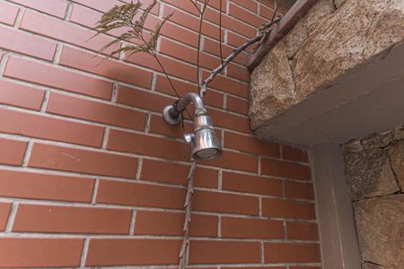 Casa para alugar com 300m², 3 quartos e 5 vagasPiscina - Ducha