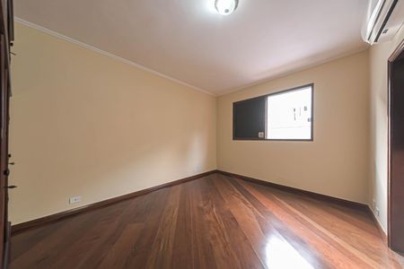 Casa para alugar com 300m², 3 quartos e 5 vagasSuíte 2
