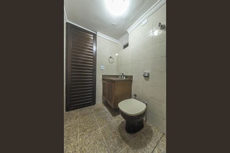 Casa para alugar com 300m², 3 quartos e 5 vagasLavabo - Garagem