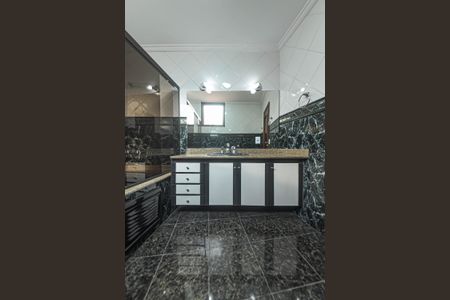 Casa para alugar com 300m², 3 quartos e 5 vagasBanheiro da Suíte 3