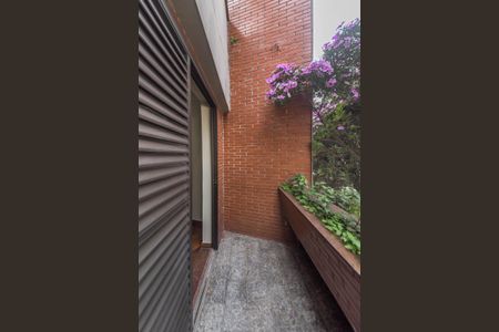 Casa para alugar com 300m², 3 quartos e 5 vagasSacada da Suíte 1