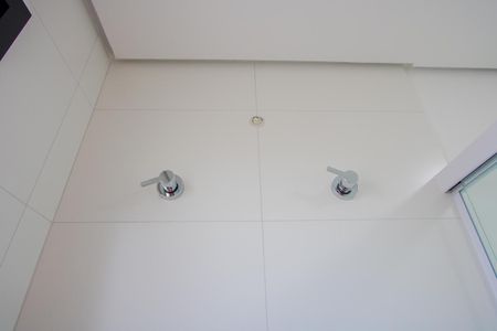 Apartamento à venda com 96m², 2 quartos e 2 vagasBanheiro do quarto 1