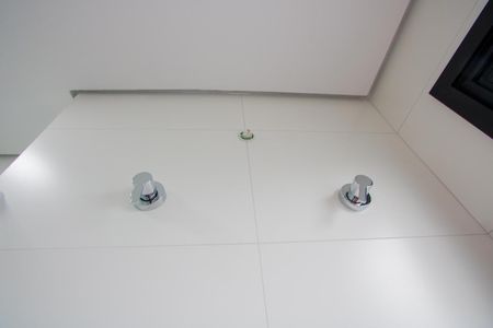 Apartamento à venda com 96m², 2 quartos e 2 vagasBanheiro do quarto 2