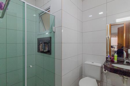 Casa à venda com 177m², 3 quartos e 5 vagasBanheiro Suite 2