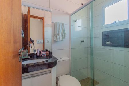 Casa à venda com 177m², 3 quartos e 5 vagasBanheiro Suite 3