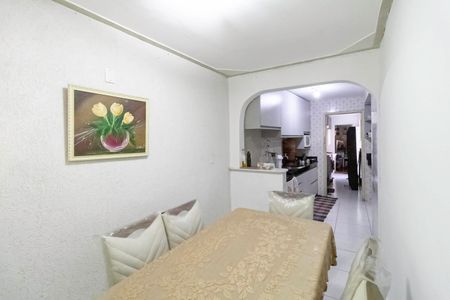 Casa à venda com 110m², 3 quartos e 3 vagas Casa à venda com 110m², 3 quartos e 3 vagasCopa