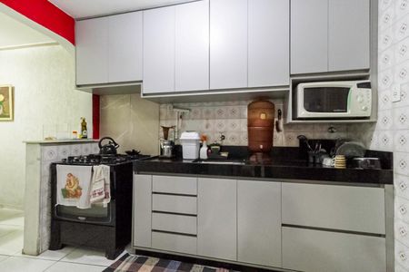 Casa à venda com 110m², 3 quartos e 3 vagas Casa à venda com 110m², 3 quartos e 3 vagasCozinha