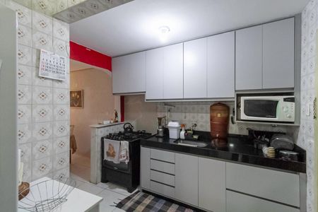Casa à venda com 110m², 3 quartos e 3 vagas Casa à venda com 110m², 3 quartos e 3 vagasCozinha