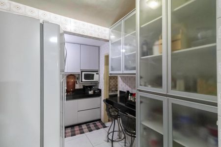 Casa à venda com 110m², 3 quartos e 3 vagas Casa à venda com 110m², 3 quartos e 3 vagasCozinha