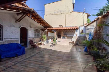 Casa à venda com 110m², 3 quartos e 3 vagas Casa à venda com 110m², 3 quartos e 3 vagasQuintal