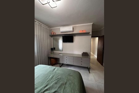 Casa à venda com 295m², 3 quartos e 4 vagas Casa à venda com 295m², 3 quartos e 4 vagasFoto 08