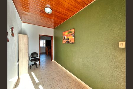 Casa à venda com 170m², 3 quartos e 2 vagas Casa à venda com 170m², 3 quartos e 2 vagasEntrada