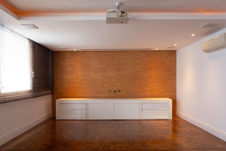 Apartamento à venda com 158m², 2 quartos e 2 vagasSala