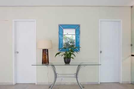 Apartamento à venda com 158m², 2 quartos e 2 vagasHall de entrada