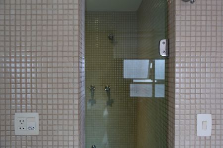 Apartamento à venda com 158m², 2 quartos e 2 vagasBanheiro