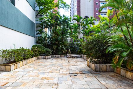 Apartamento à venda com 158m², 2 quartos e 2 vagasHall social