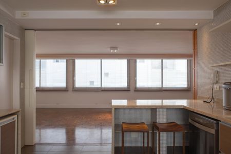 Apartamento à venda com 158m², 2 quartos e 2 vagasCozinha