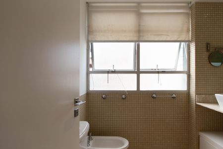 Apartamento à venda com 158m², 2 quartos e 2 vagasBanheiro