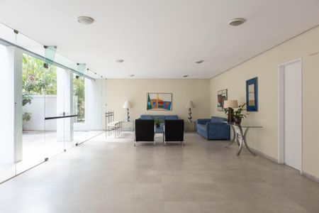 Apartamento à venda com 158m², 2 quartos e 2 vagasHall social