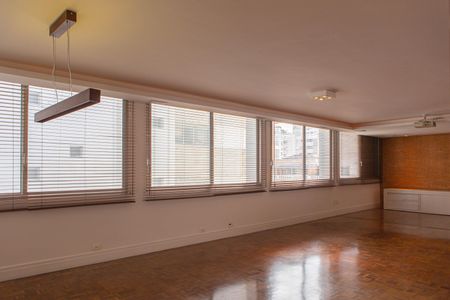 Apartamento à venda com 158m², 2 quartos e 2 vagasSala