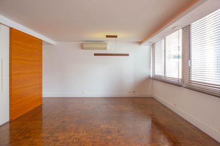 Apartamento à venda com 158m², 2 quartos e 2 vagasSala