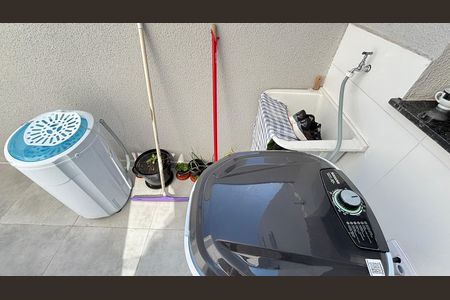 Apartamento à venda com 106m², 2 quartos e 1 vagaÁrea de Serviço