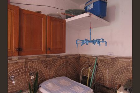 Casa à venda com 130m², 1 quarto e 1 vagaÁrea de Serviço