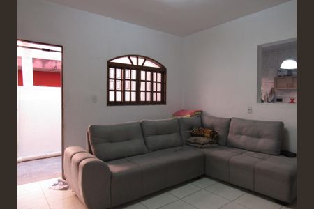 Casa à venda com 130m², 1 quarto e 1 vagaSala