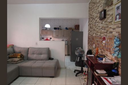 Casa à venda com 130m², 1 quarto e 1 vagaSala