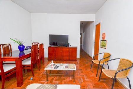 Apartamento para alugar com 90m², 3 quartos e sem vaga Apartamento para alugar com 90m², 3 quartos e sem vagaSala