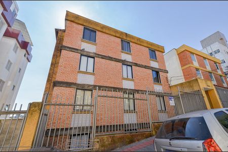 Apartamento para alugar com 90m², 3 quartos e sem vaga Apartamento para alugar com 90m², 3 quartos e sem vagaFachada