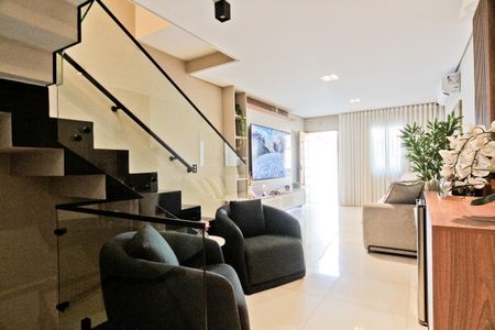 Sala de casa à venda com 3 quartos, 206m² em Parque Sao Domingos, São Paulo