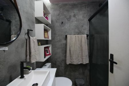 Apartamento à venda com 60m², 2 quartos e 2 vagasBanheiro Social