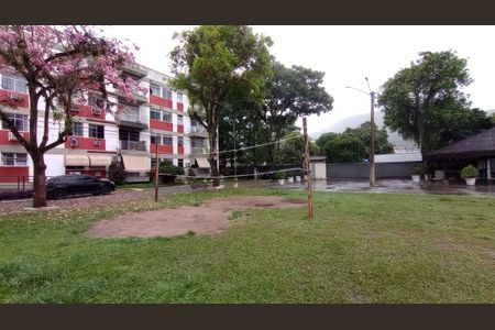 Apartamento à venda com 60m², 2 quartos e 2 vagasÁrea Comum - Campo de Vôlei