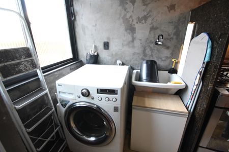 Apartamento à venda com 60m², 2 quartos e 2 vagasÁrea de Serviço