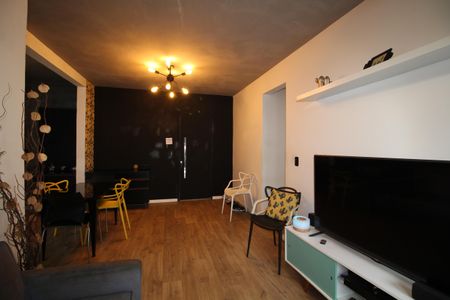 Apartamento à venda com 60m², 2 quartos e 2 vagasSala