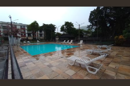 Apartamento à venda com 60m², 2 quartos e 2 vagasÁrea Comum - Piscina