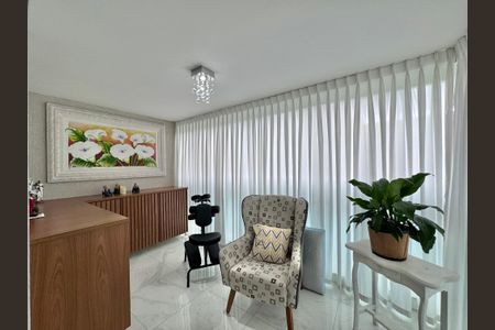 Apartamento à venda com 174m², 3 quartos e 2 vagasSuíte 1