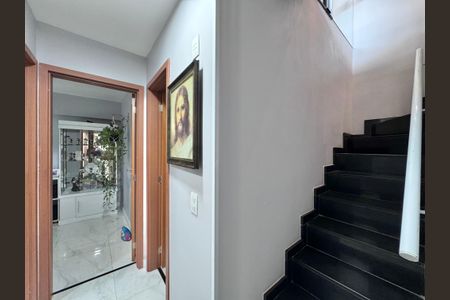 Apartamento à venda com 174m², 3 quartos e 2 vagasCorredor