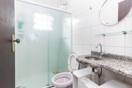 Casa para alugar com 130m², 3 quartos e 2 vagas Casa para alugar com 130m², 3 quartos e 2 vagasBanheiro 2