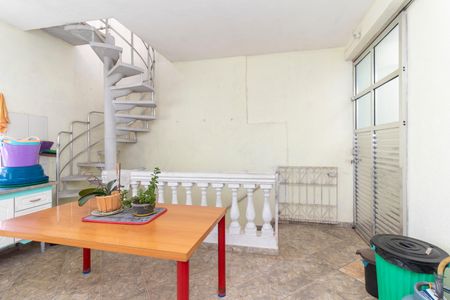 Casa para alugar com 130m², 3 quartos e 2 vagas Casa para alugar com 130m², 3 quartos e 2 vagasÁrea de Serviço