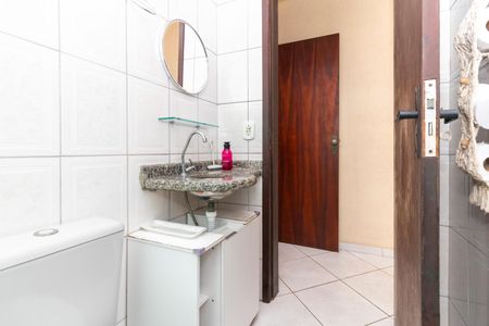 Casa para alugar com 130m², 3 quartos e 2 vagas Casa para alugar com 130m², 3 quartos e 2 vagasBanheiro Social