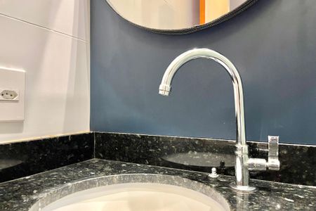 Studio à venda com 28m², 1 quarto e sem vaga Studio à venda com 28m², 1 quarto e sem vagaBanheiro