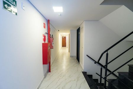 Apartamento à venda com 28m², 1 quarto e sem vaga Apartamento à venda com 28m², 1 quarto e sem vagaHall social
