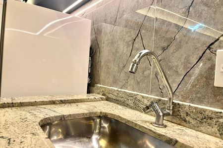 Studio à venda com 28m², 1 quarto e sem vaga Studio à venda com 28m², 1 quarto e sem vagaCozinha