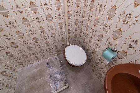 Casa à venda com 400m², 6 quartos e 2 vagasCasa 2 - Banheiro social