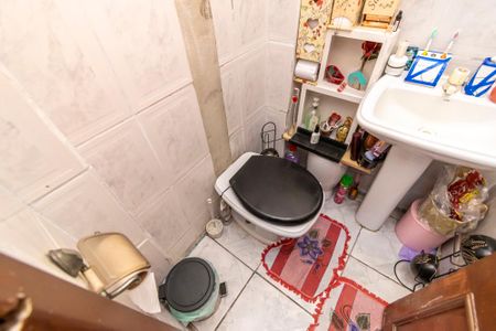 Casa à venda com 400m², 6 quartos e 2 vagasCasa 5 - banheiro