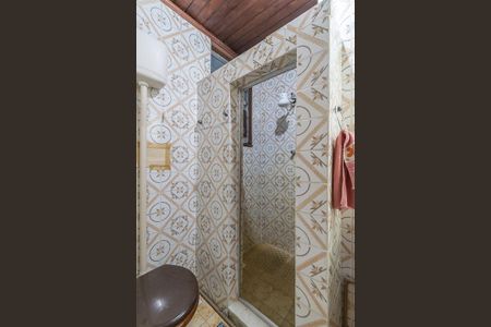 Casa à venda com 400m², 6 quartos e 2 vagasCasa 1 -  Banheiro da Suíte